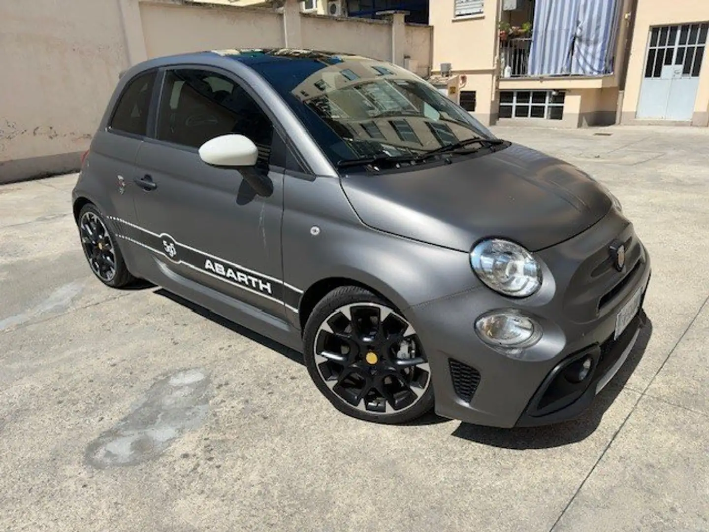 Abarth 595 595 2016 1.4 t-jet Competizione 180cv auto my18 Šedá - 1