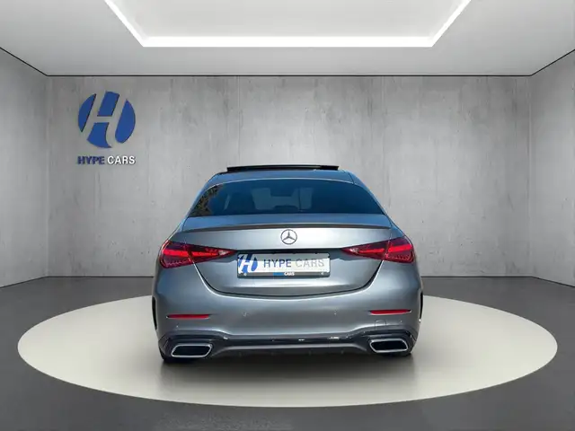 Mercedes-Benz C-Class view 8
