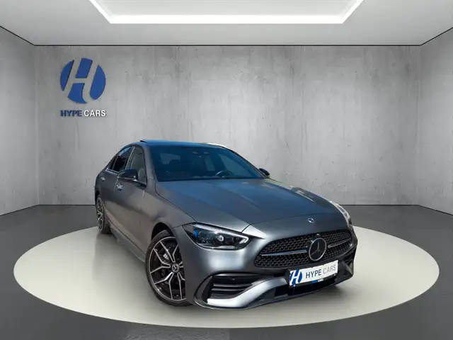 Mercedes-Benz C-Class view 3