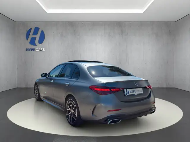 Mercedes-Benz C-Class view 5