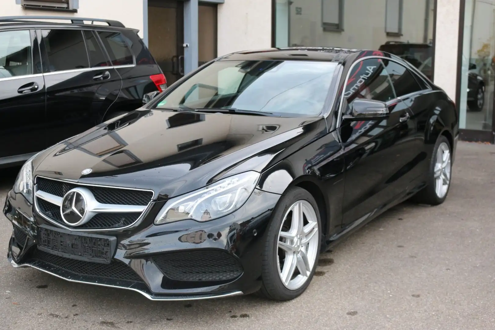 Mercedes-Benz E 350 E350 Coupe 4Matic/AMG/Pano/Leder Schwarz - 2