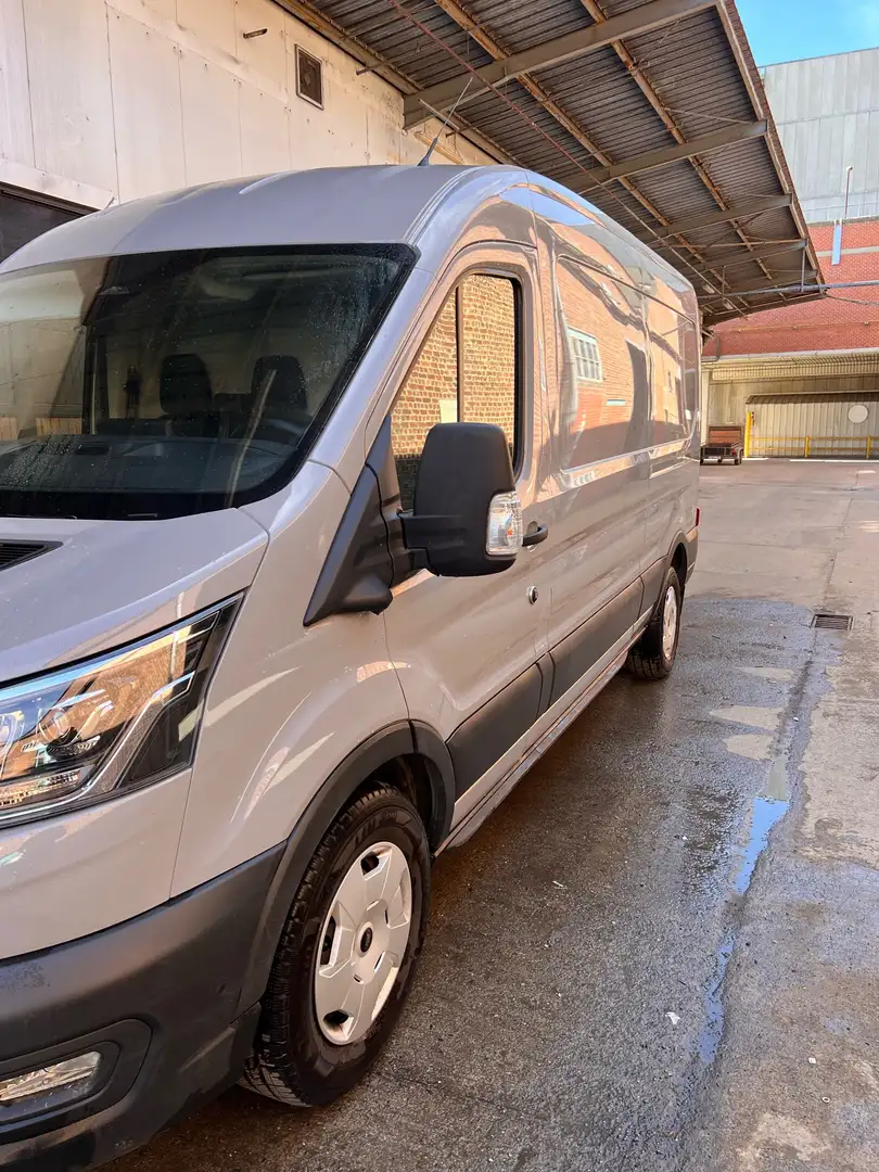 Ford Transit Gris - 2