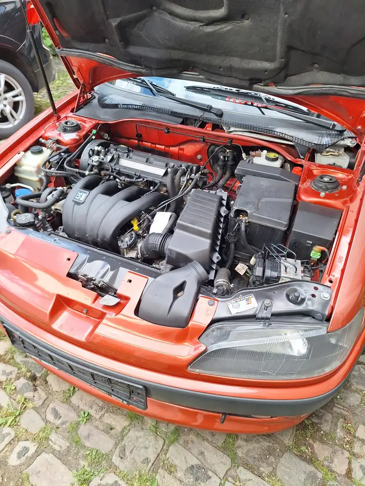 Peugeot 306 Cabriolet 2.0i 16V, foto 2