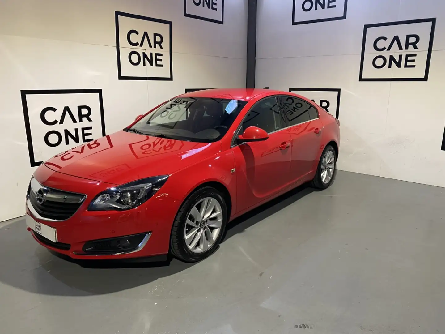 Opel Insignia 2.0CDTI S&S Excellence 4x4 170 Rojo - 1