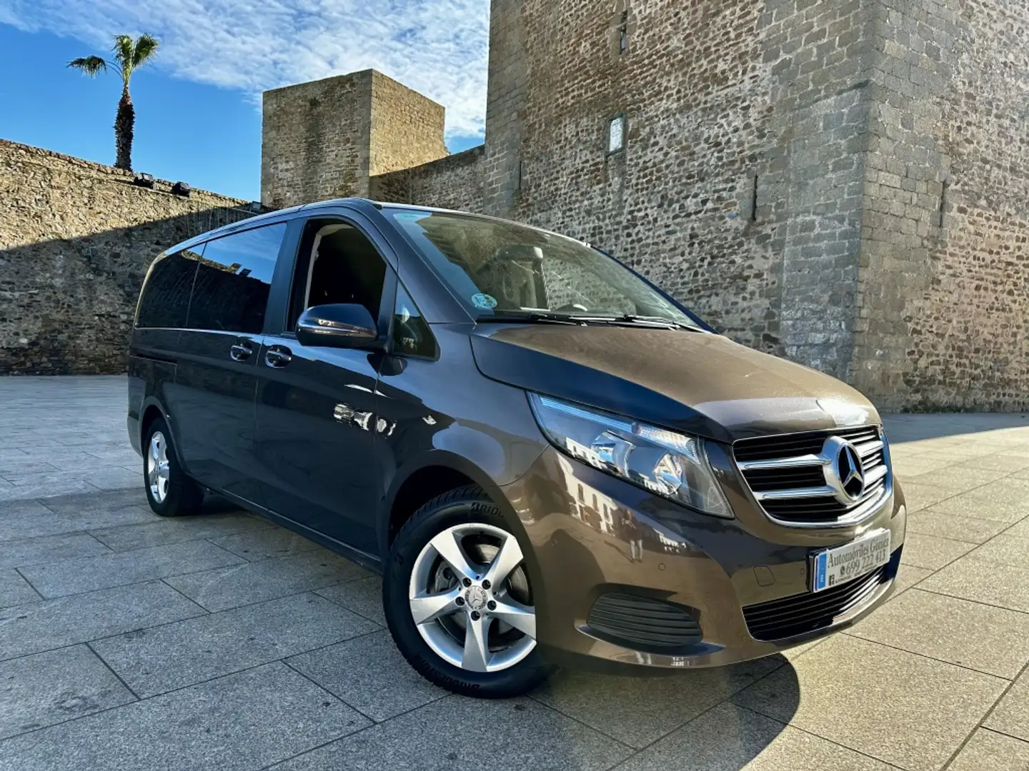 Mercedes-Benz V 220 220d Extralargo Avantgarde Barna - 1