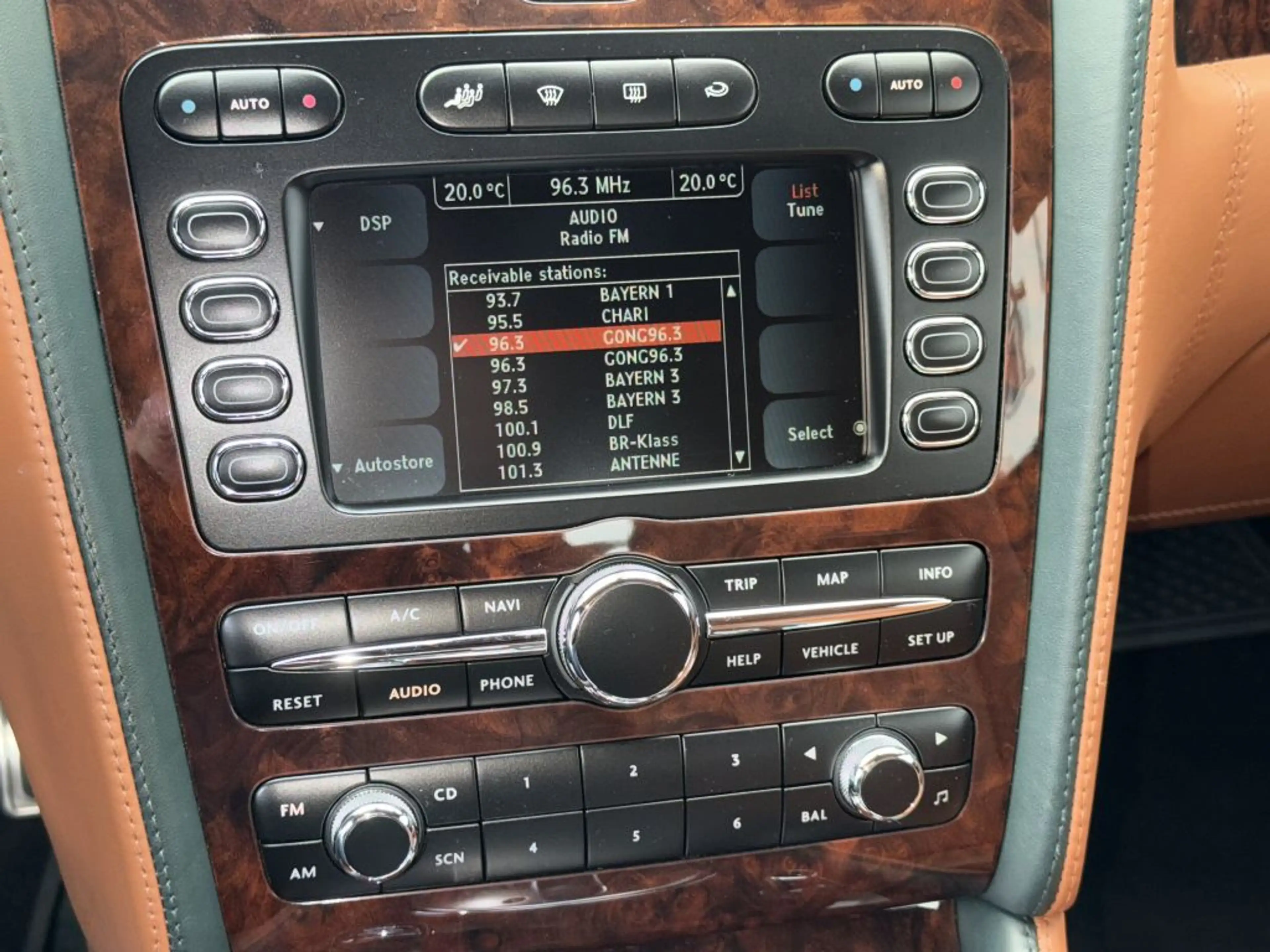 Bentley Continental GT 6.0 W12 Mulliner-Felgen,Unfallfrei,Luft,Leder — photo 15