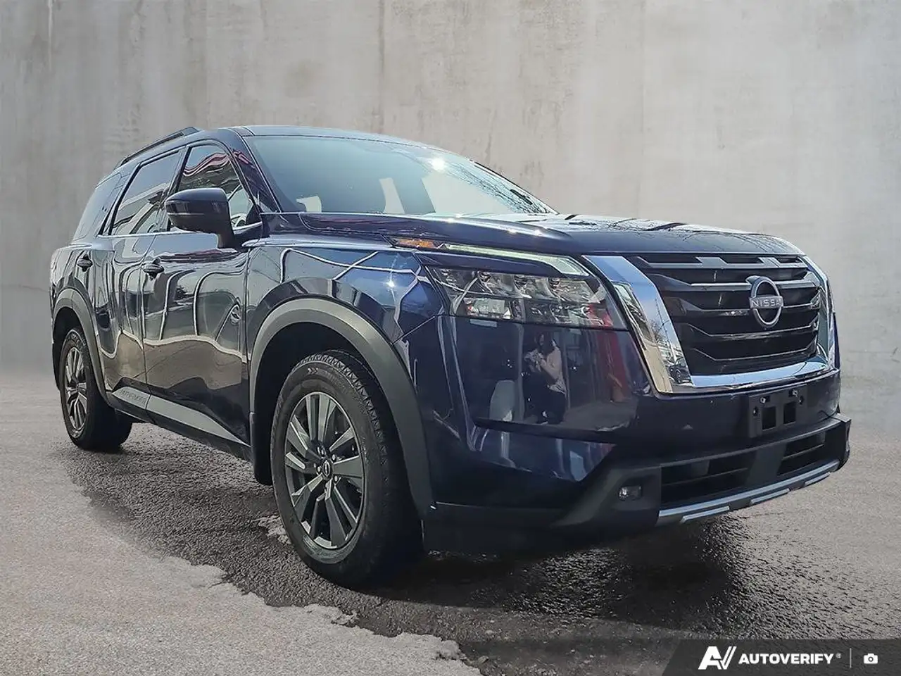 Nissan Pathfinder снимка Nissan Pathfinder