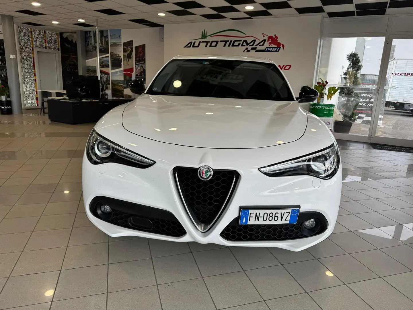 Alfa Romeo Stelvio Stelvio 2017 2.2 t Super Q4 180cv auto Bianco - 2