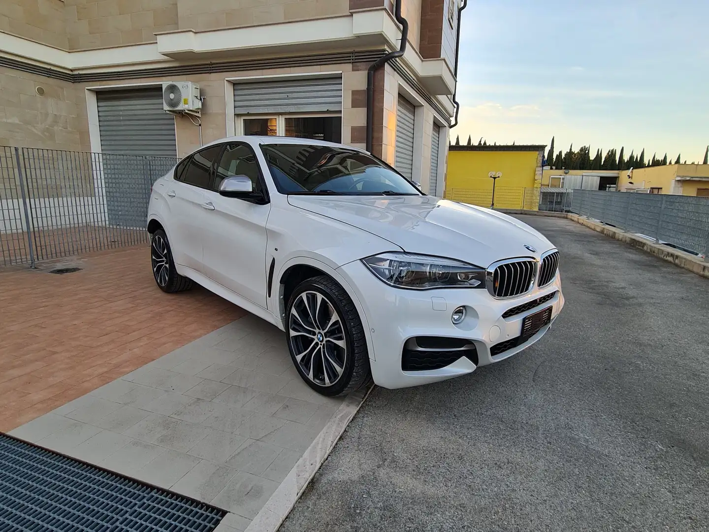 BMW X6 M M50d Bianco - 2