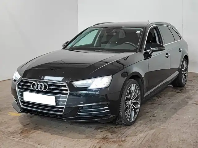 Audi A4 Avant design **XENON/AHK/SHZ/NAVI**