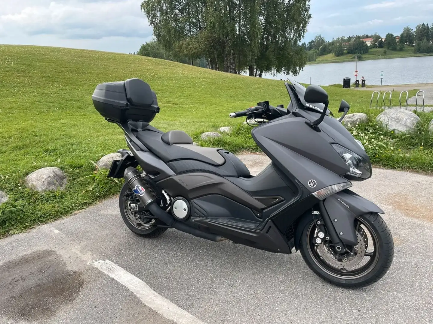 Yamaha TMAX 530 Gris - 1