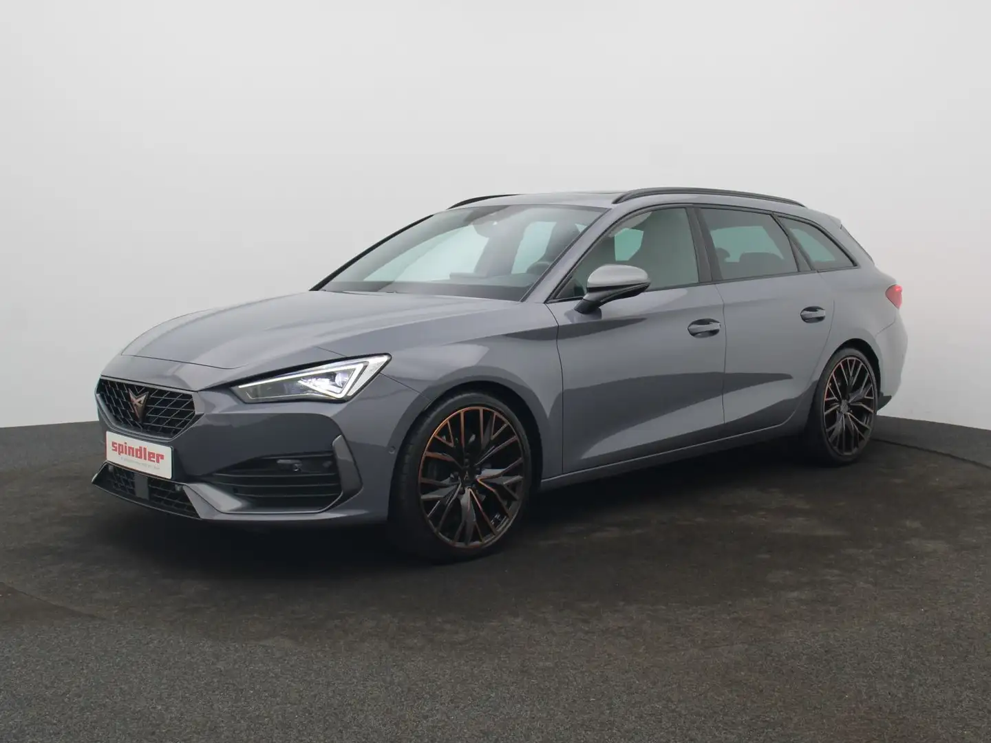 CUPRA Leon ST VZ 2.0TSI 4Drive DSG / Pano, Matrix, AHK Grau - 2