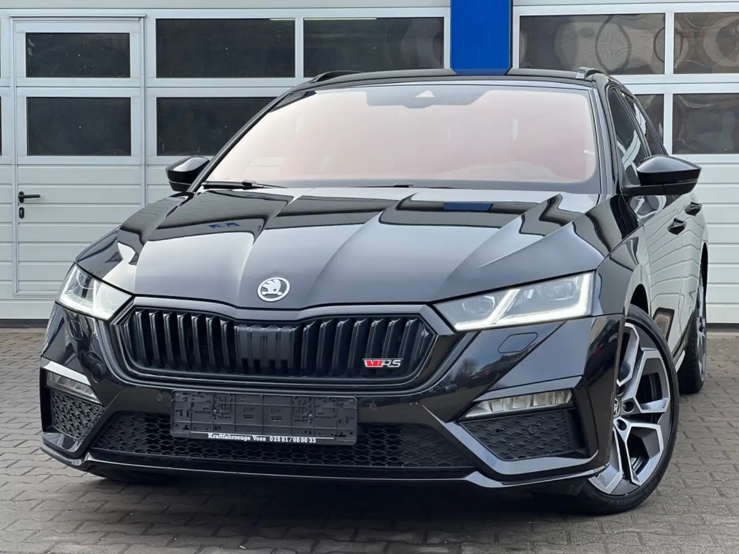 Skoda Octavia Combi RS 2.0TDI "MATRIX/AHK/ACC/VIRTUAL" Schwarz - 1
