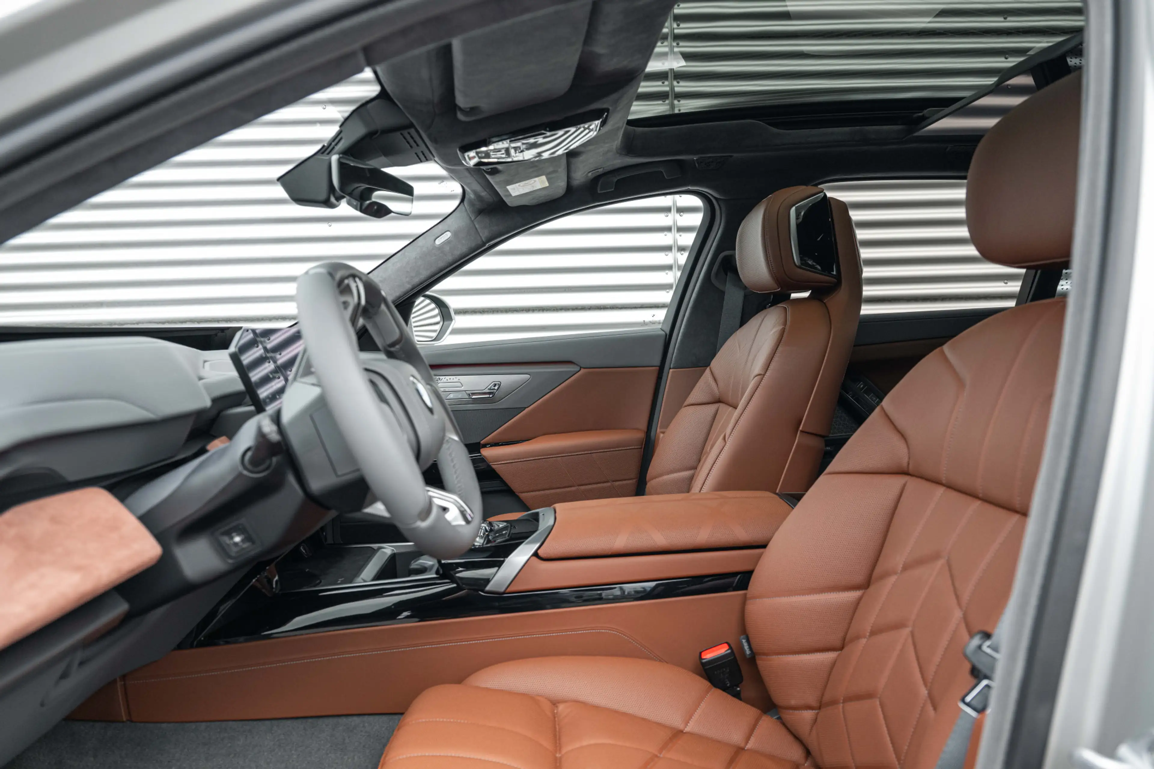 BMW i7 50 xDrive / Panoramadak Sky Lounge / Trekhaak  / B — photo 4