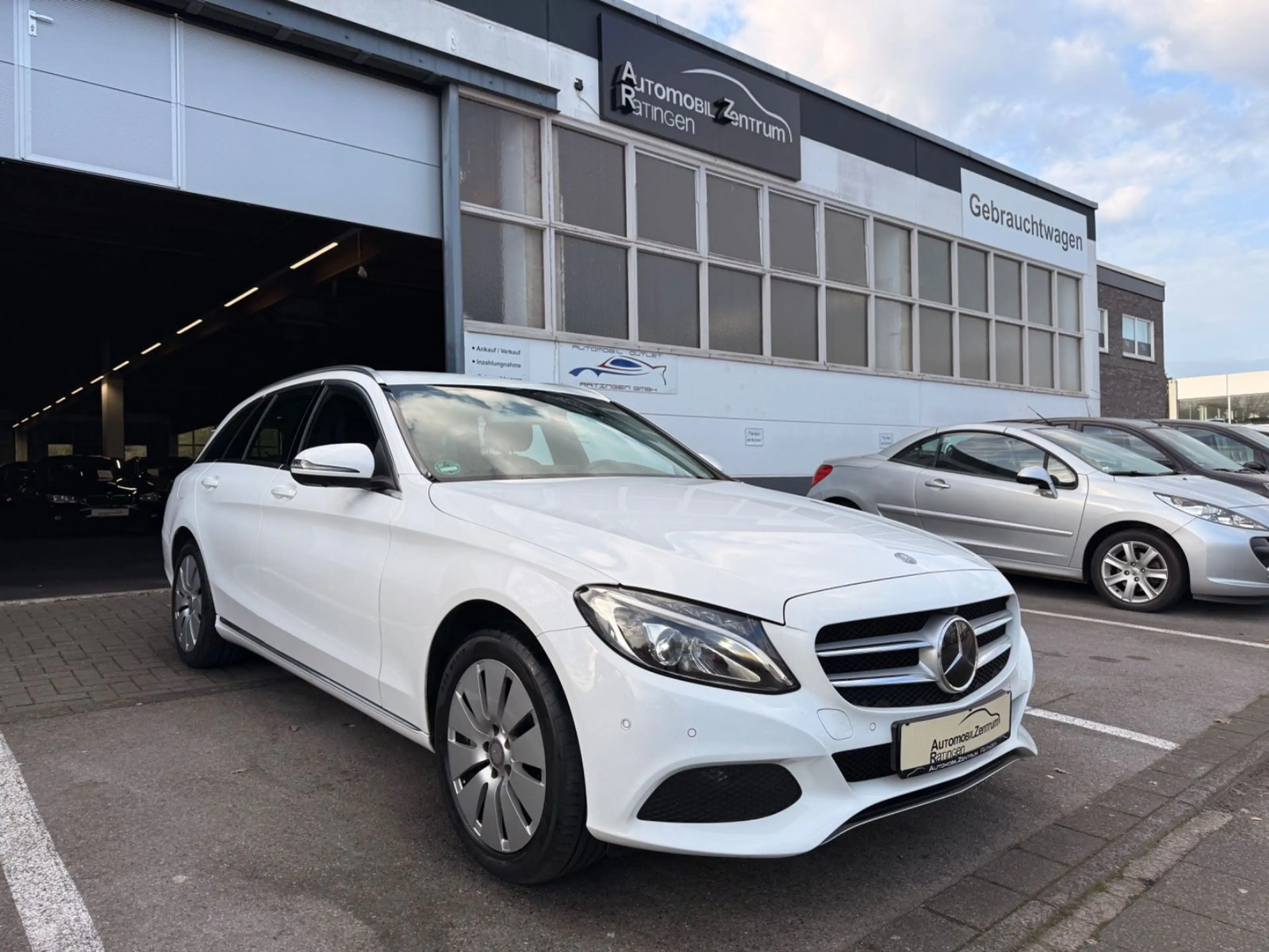 Mercedes-Benz C 250 d 7G-Tronic 2.HAND*LED*LEDER*NAVI*360KAM*
