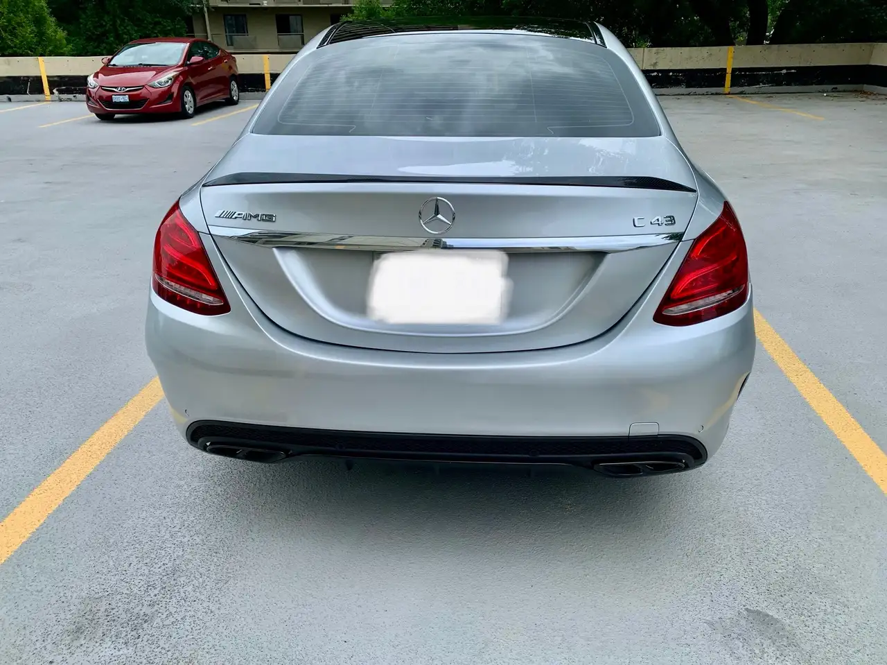 Mercedes-Benz C-Class снимка Mercedes-Benz C-Class