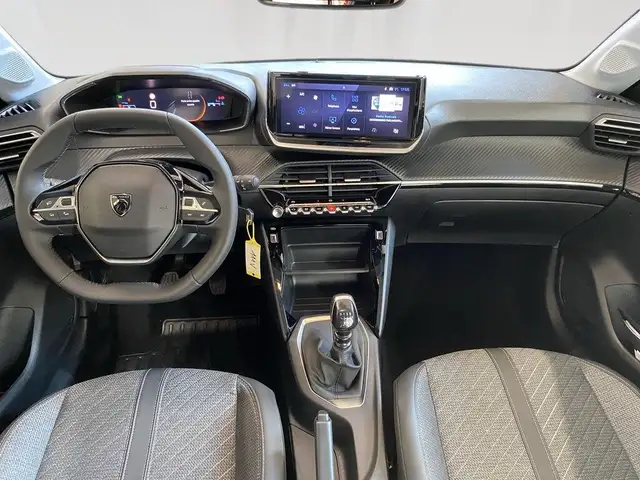 Peugeot 208 view 6