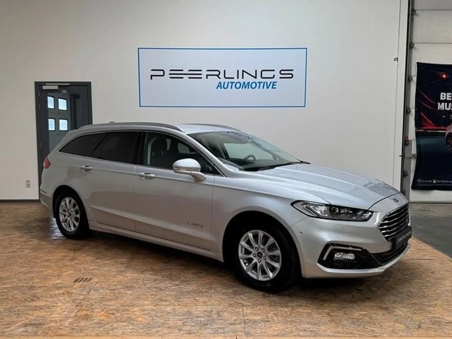 Ford Mondeo Titanium Hybrid 2.0 HEV 190pk Argent - 1