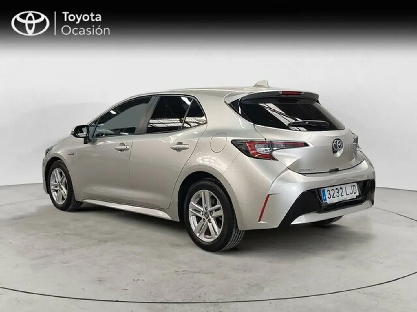 Toyota Corolla 5 Puertas Active Tech 125H e-CVT Plateado - 2
