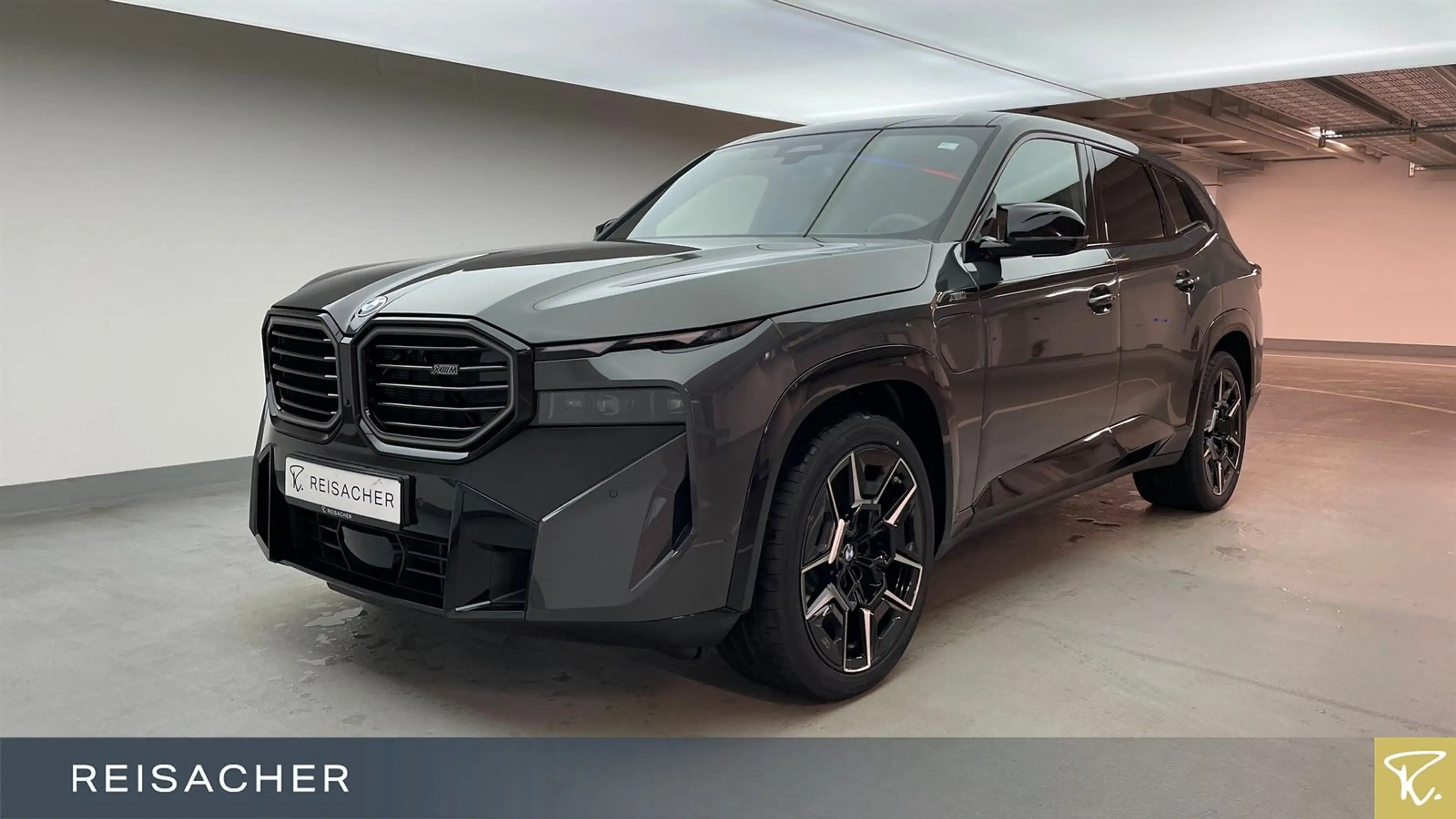 BMW XM 50e Laden AC Ladekabel Sitzbelüftung DAB