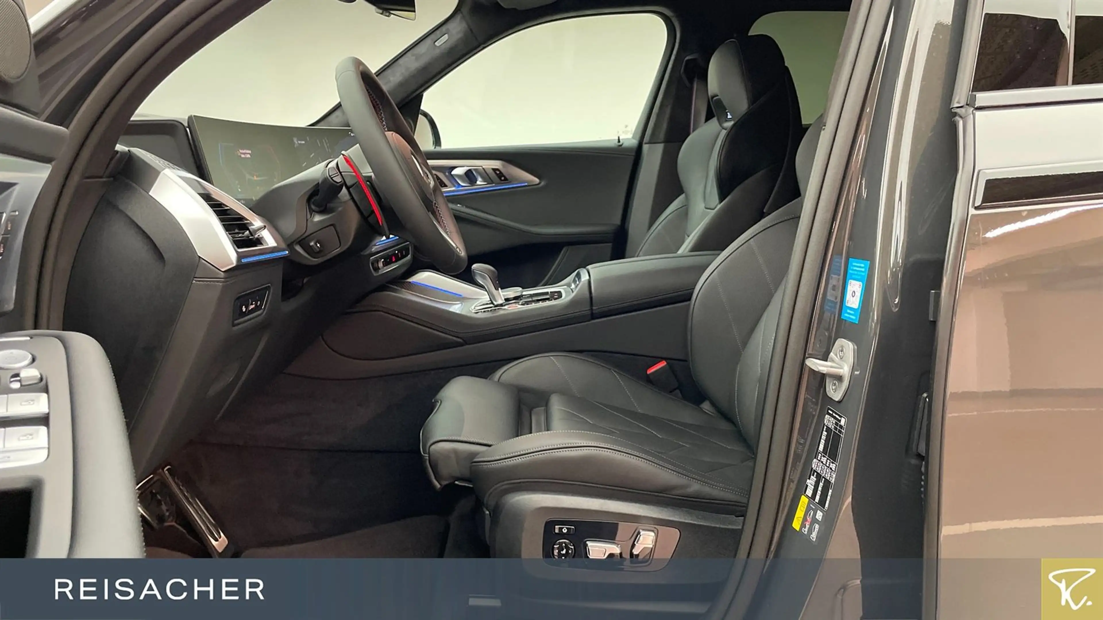 BMW XM 50e Laden AC Ladekabel Sitzbelüftung DAB — photo 4