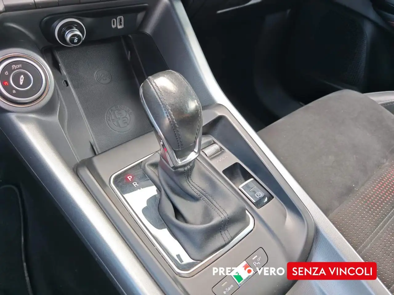 Alfa Romeo Tonale 2023 — фото 11
