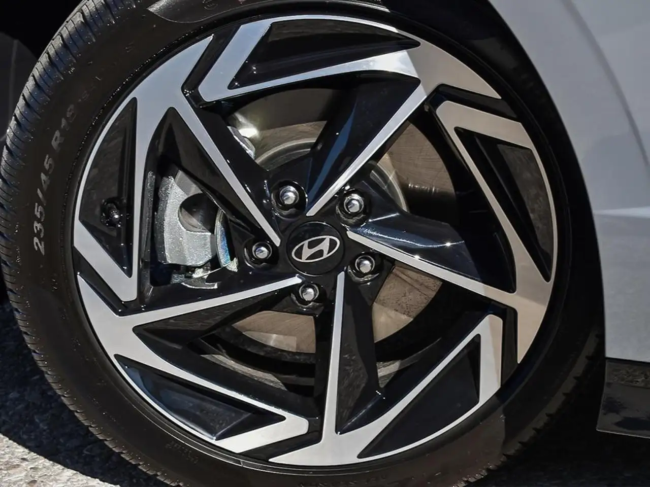 Hyundai SONATA снимка Hyundai SONATA
