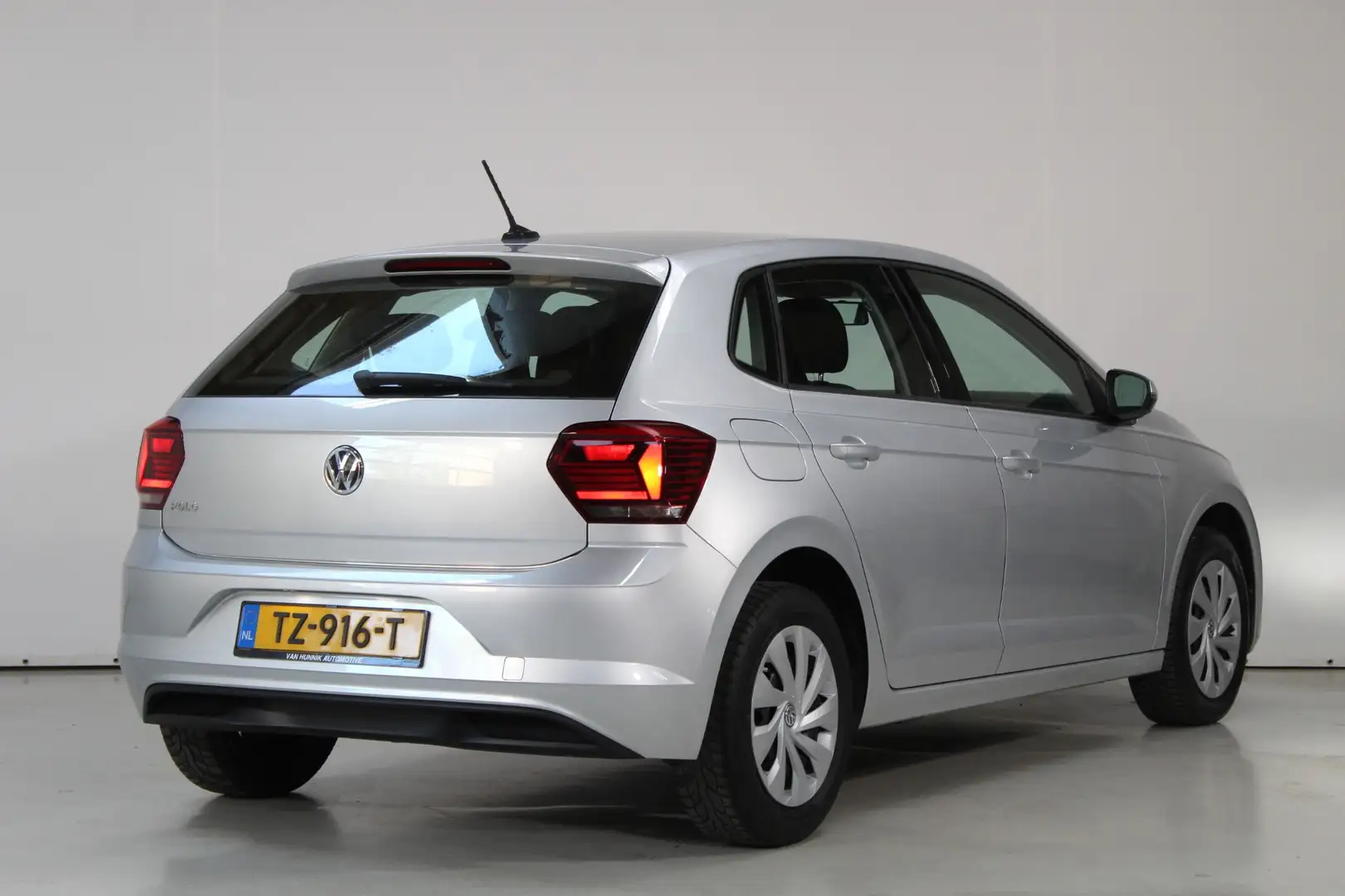 Volkswagen Polo 1.0 TSI Comfortline Automaat | Navi | Acc | Carpla Gris - 2
