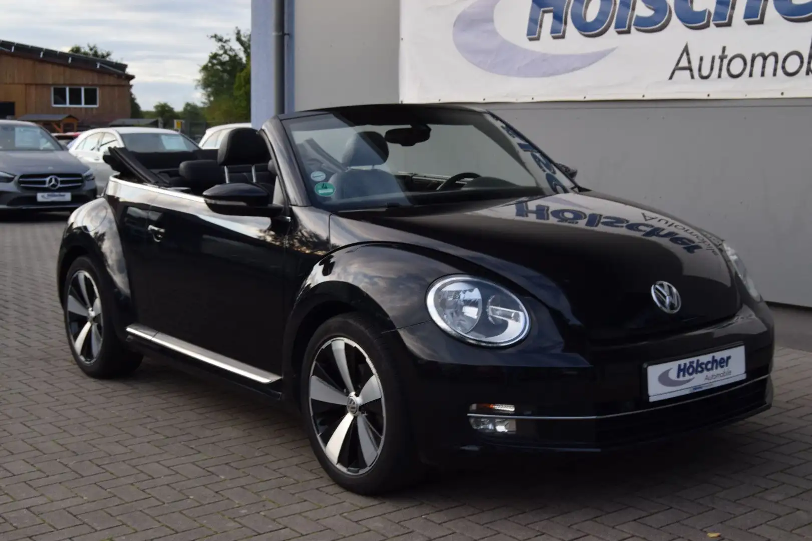 Volkswagen Beetle Cabriolet Exclusive Design Noir - 1