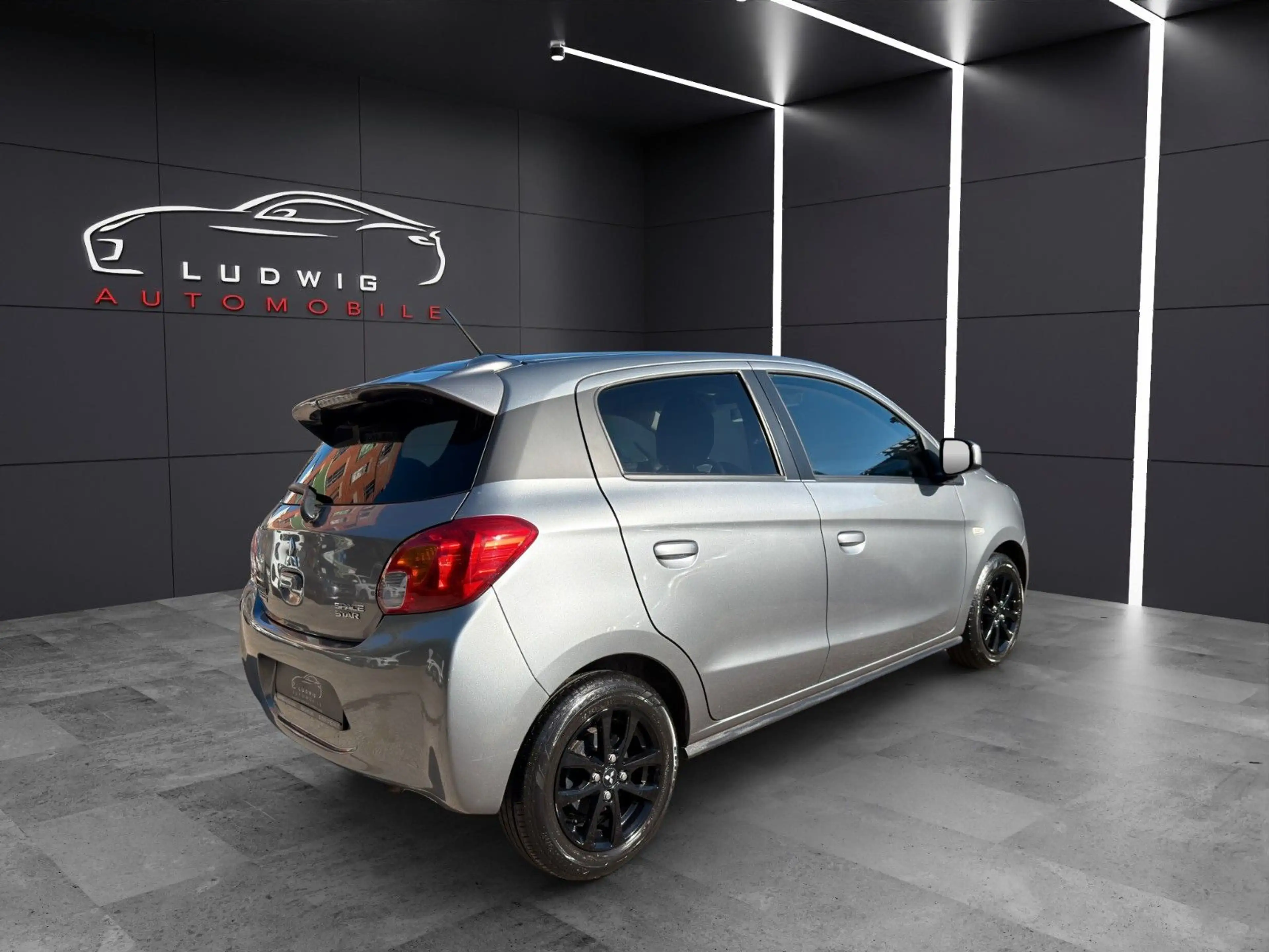 Mitsubishi Space Star Diamant Edition+ / TÜV NEU / GEPFLEGT — photo 7