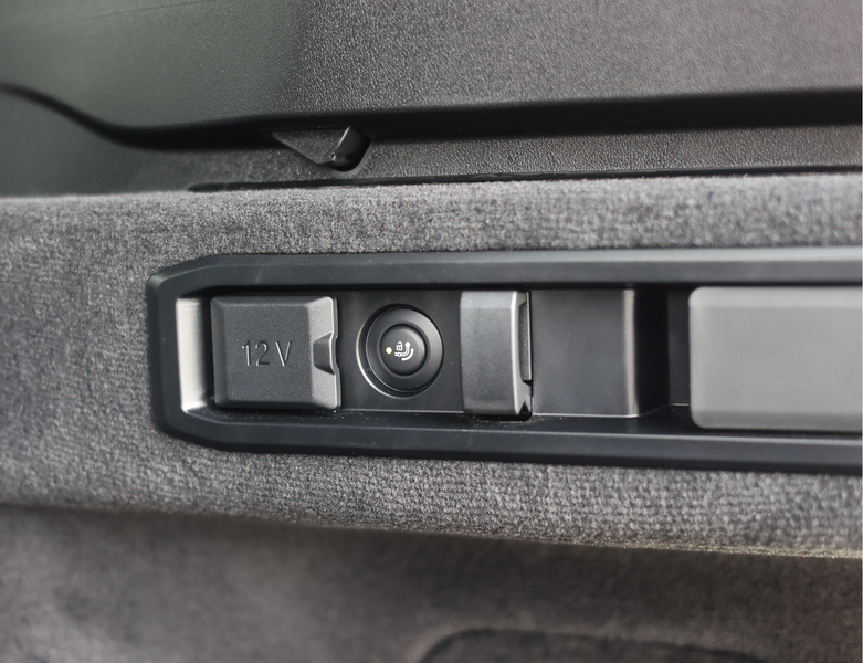 BMW 550 5-serie Touring 550e xDrive | M Performance - Trek — photo 28