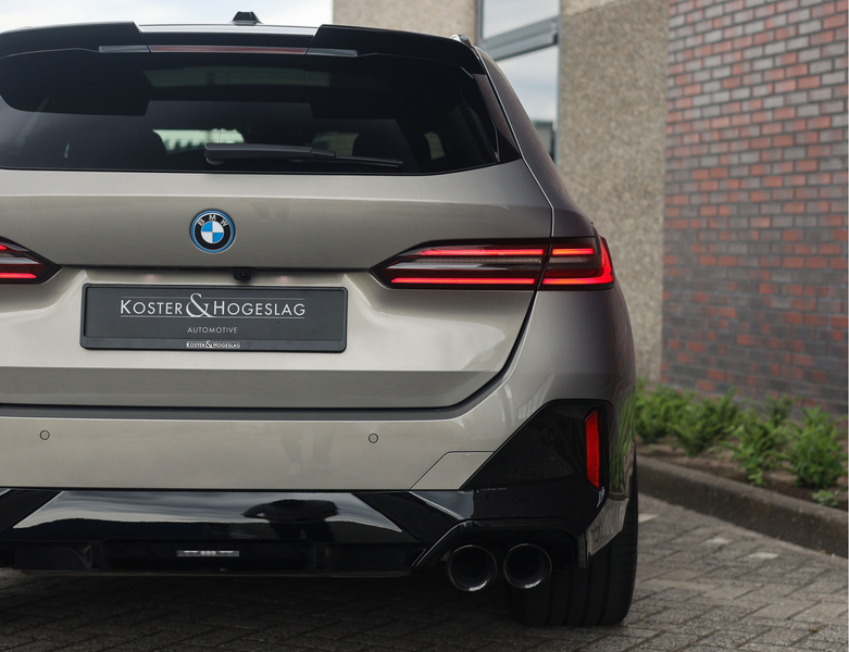 BMW 550 5-serie Touring 550e xDrive | M Performance - Trek — photo 15