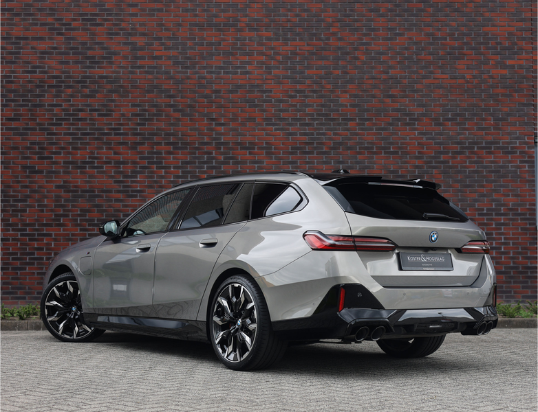 BMW 550 5-serie Touring 550e xDrive | M Performance - Trek — photo 2