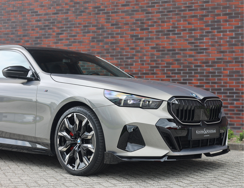 BMW 550 5-serie Touring 550e xDrive | M Performance - Trek — photo 20