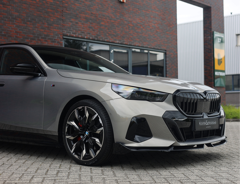 BMW 550 5-serie Touring 550e xDrive | M Performance - Trek — photo 10
