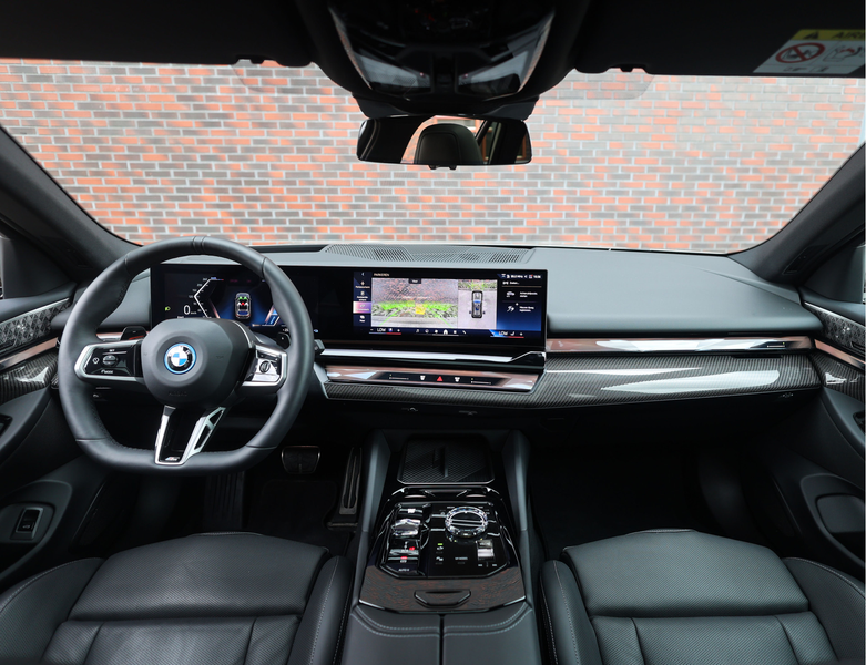 BMW 550 5-serie Touring 550e xDrive | M Performance - Trek — photo 3