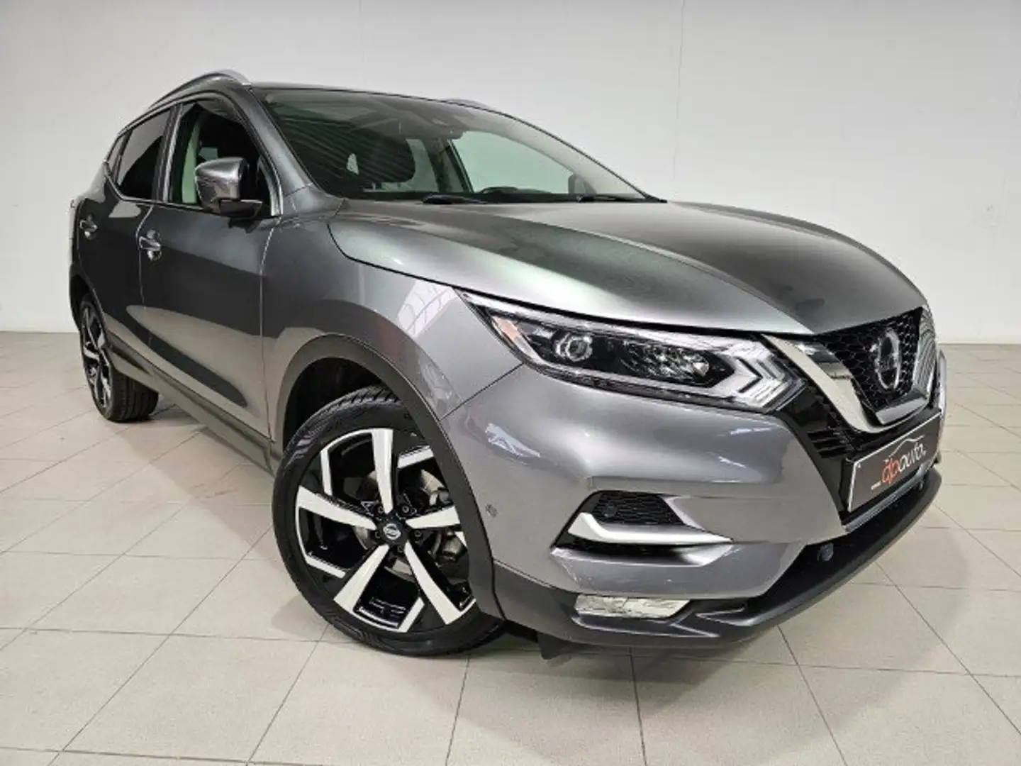 Nissan Qashqai 1.3 DIG-T N-Connecta Grijs - 1