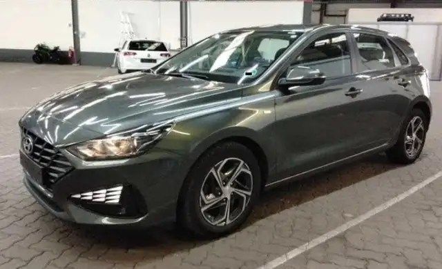 Hyundai i30 Select , Rüchfahrk., Automatik,1.Hand