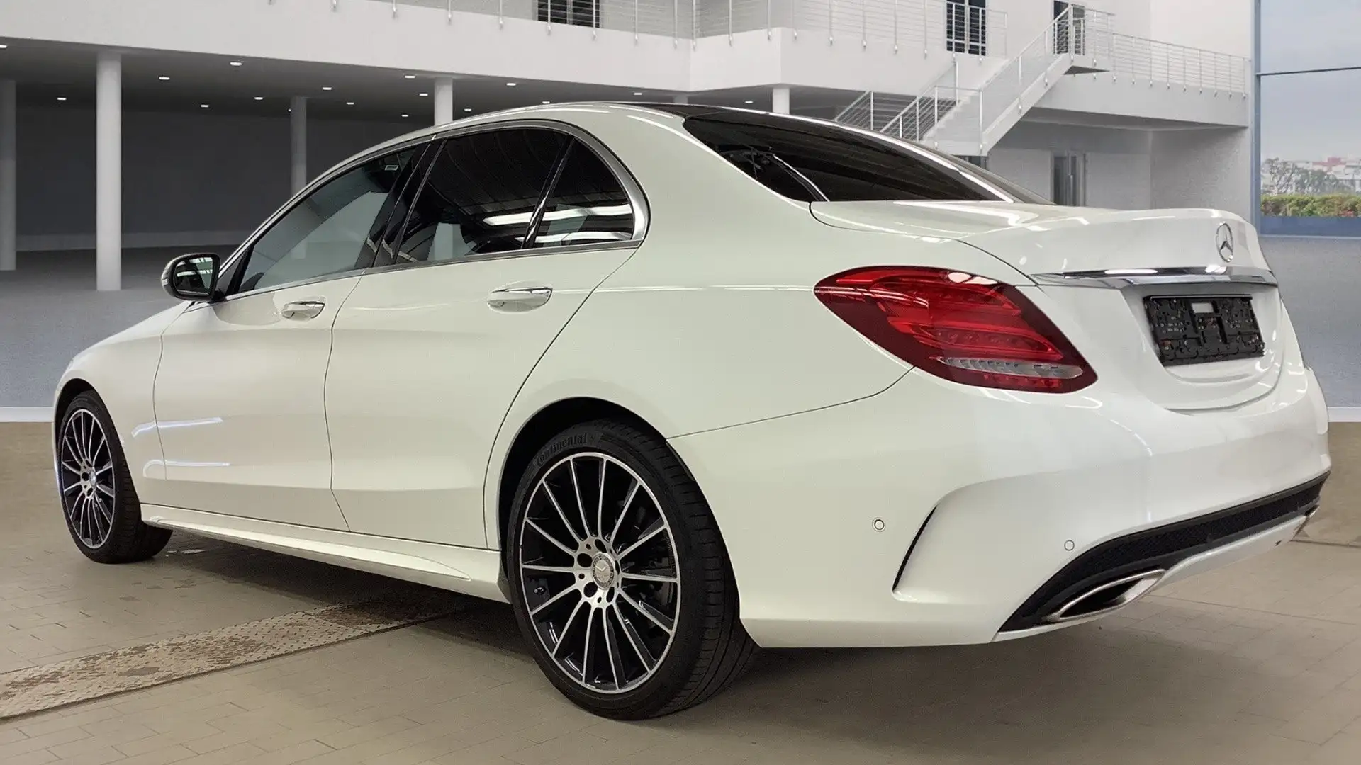 Mercedes-Benz C 400 4Matic 7G-TRONIC AMG Line Blanco - 2
