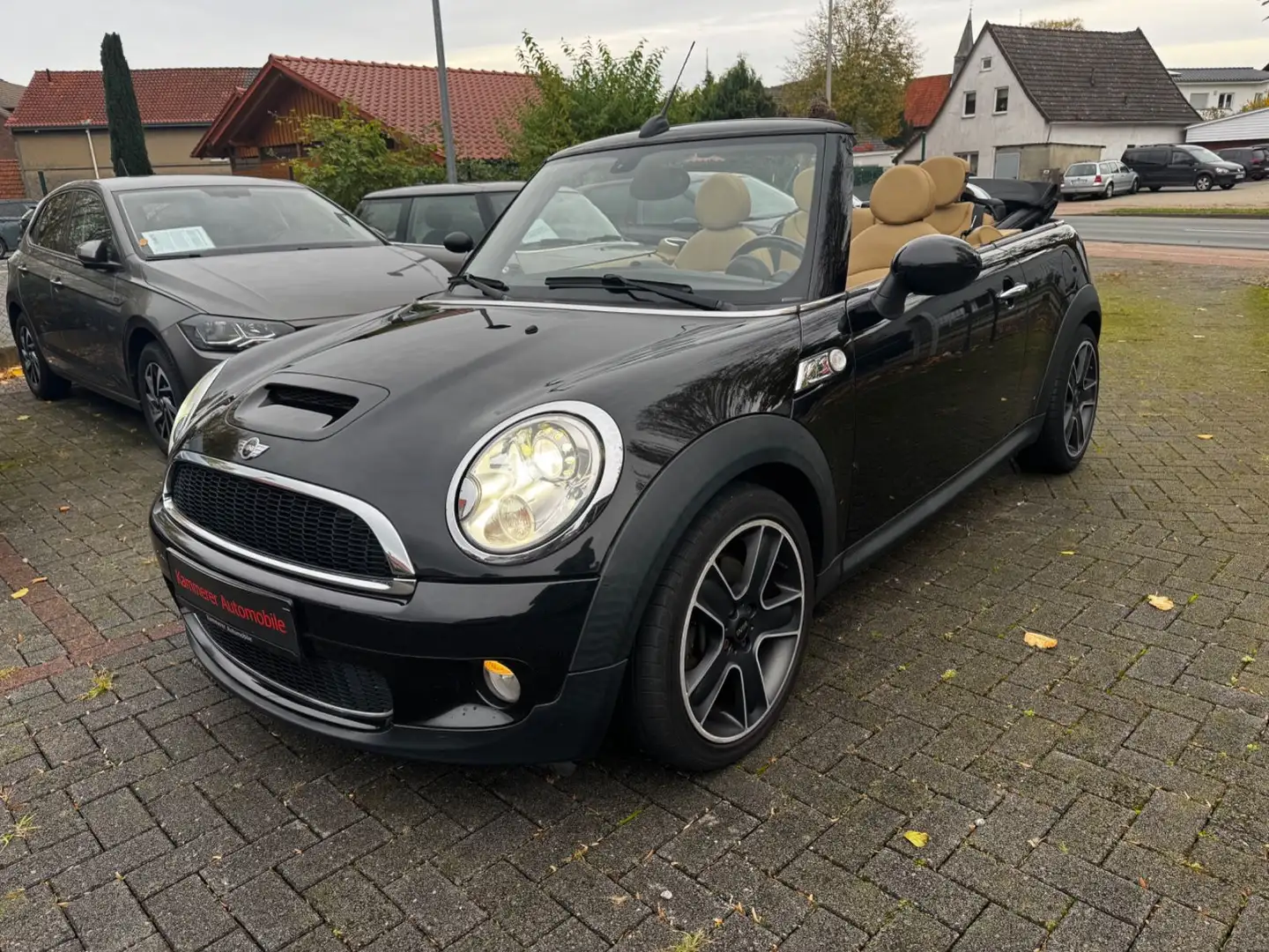 MINI Cooper S Cabrio Schwarz - 1