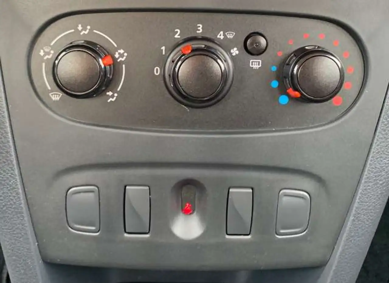 Dacia Sandero Sandero Stepway — photo 18