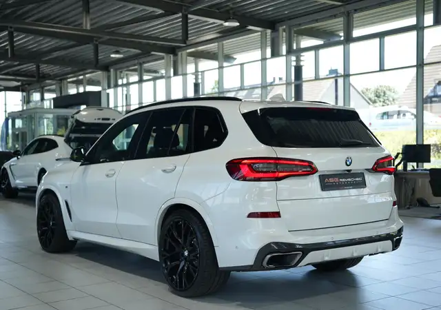 BMW X5 X5 M view 8