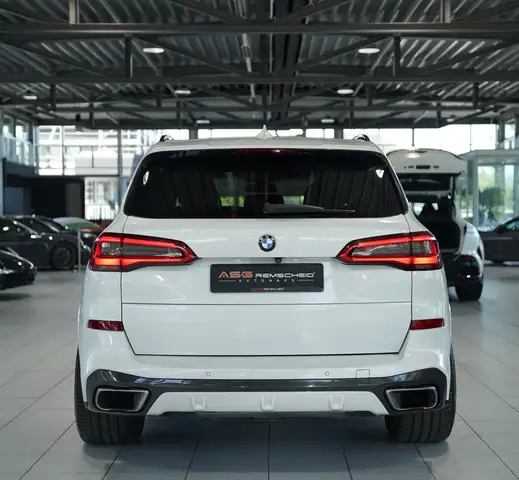BMW X5 X5 M view 7