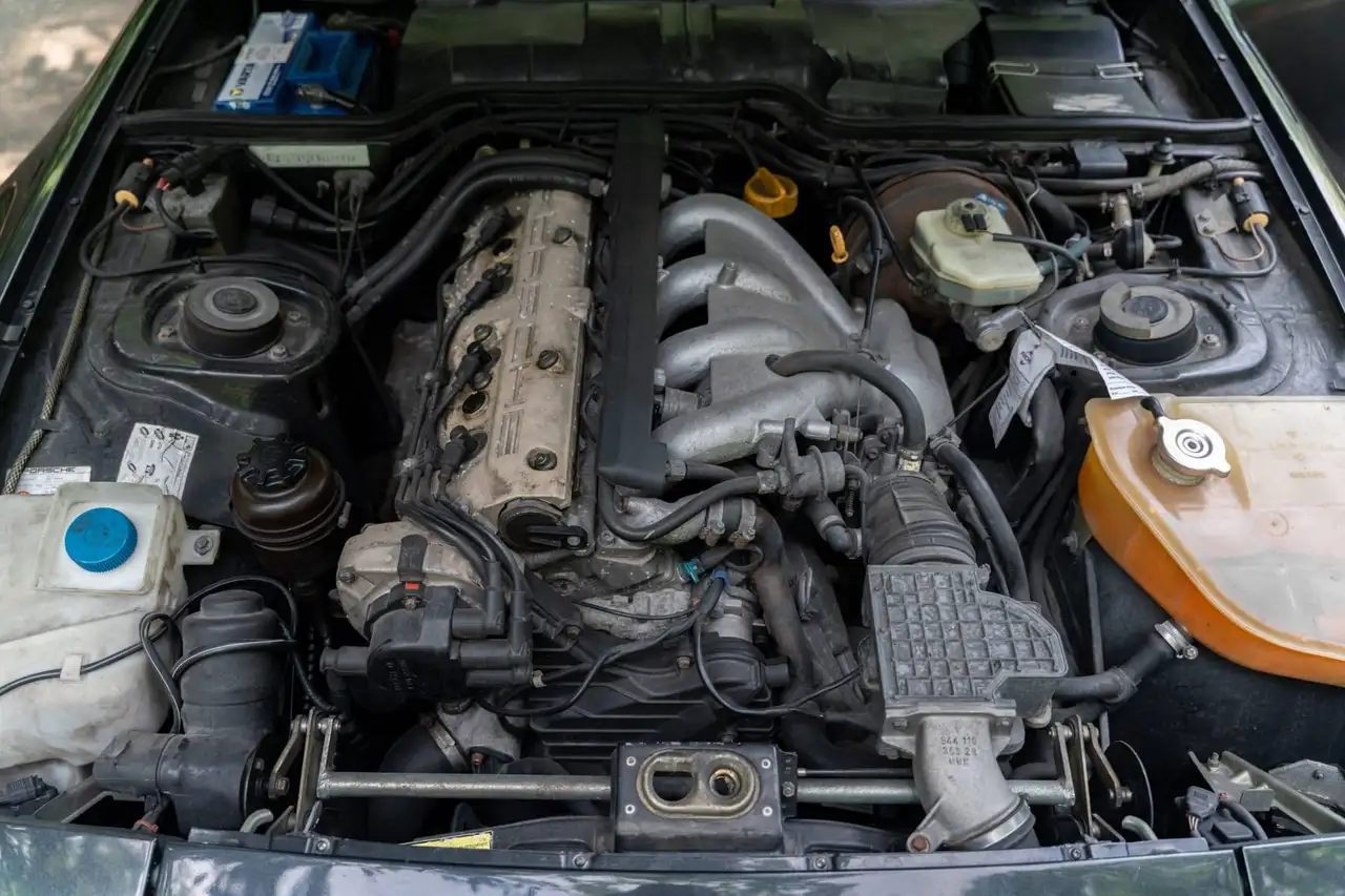 Porsche 944 Cabriolet S2, foto 6