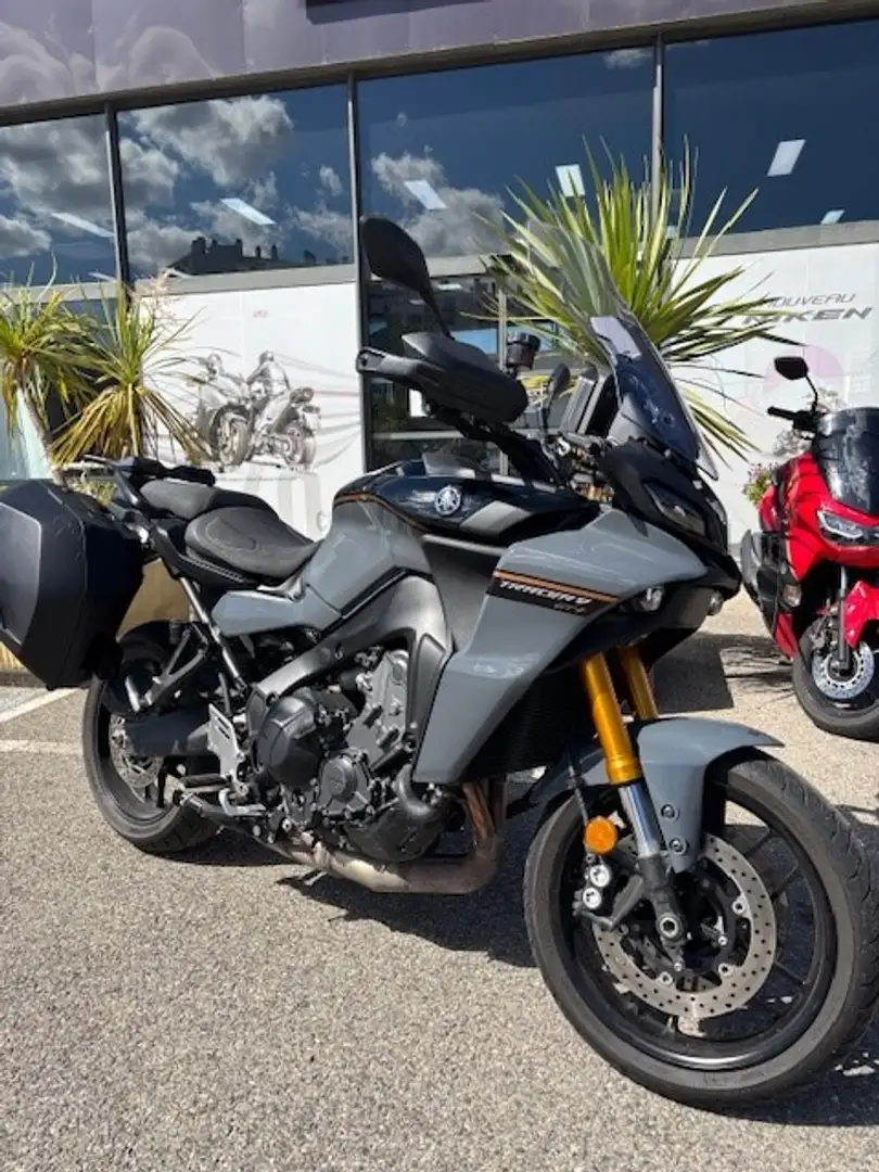 Yamaha Tracer 9 GT Gris - 1