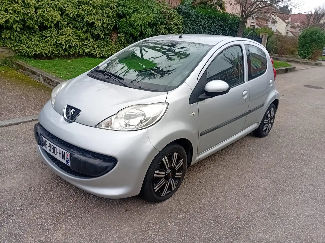 Peugeot 107 1.0e 12V 68ch BLUE LION Trendy