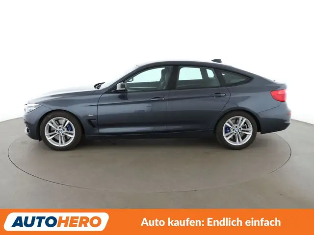 BMW 3 Series view 3