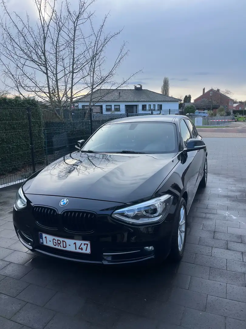 BMW 116 116i Sport Line Zwart - 1