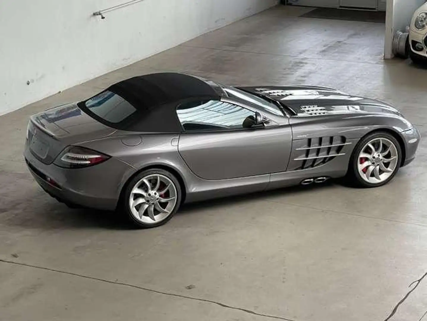 Mercedes-Benz SLR Roadster Grey - 2