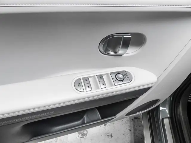 Hyundai Ioniq 5 view 11